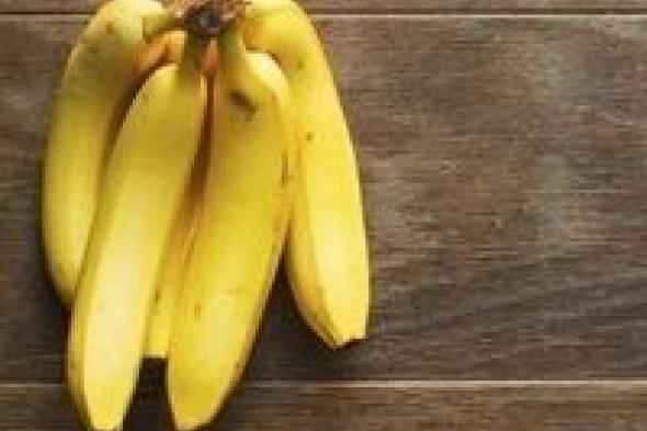 هل يصح أكل الموز على معدة فارغة؟